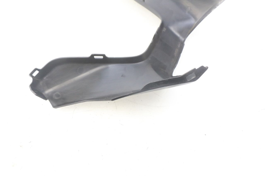 photo de CUBIERTA DEL MANILLAR TRASERO SUZUKI AN BURGMAN 400 (2006 - 2010)
