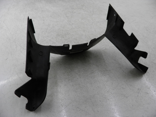 photo de TAPA MANILLAR DELANTERO SUZUKI BURGMAN EXECUTIVE 650 (2008 - 2010)