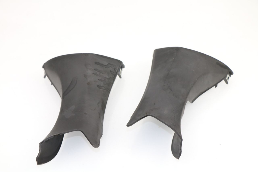 photo de TAPA MANILLAR DELANTERO SYM GTS 250 (2005 - 2008)