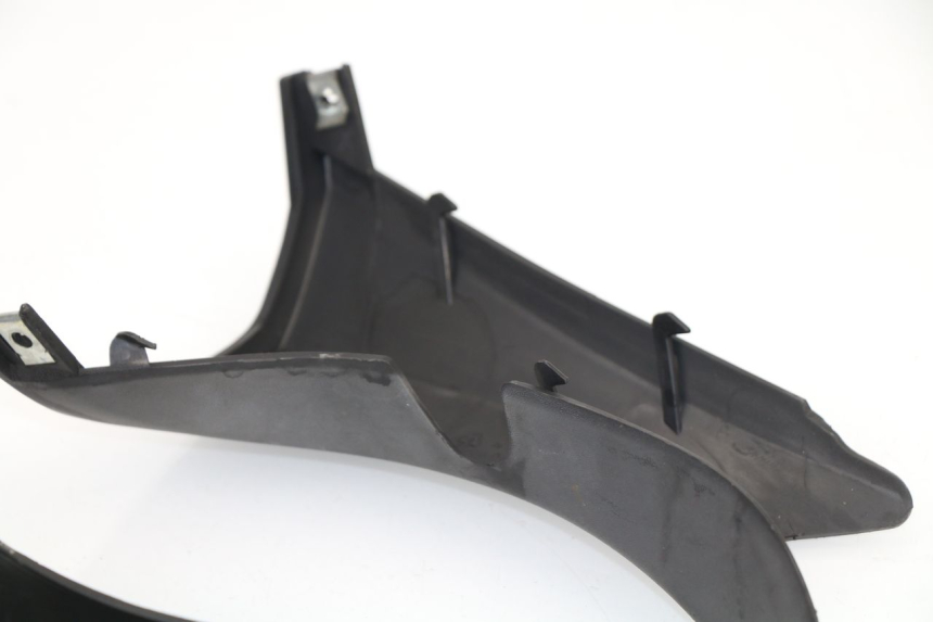 photo de TAPA MANILLAR DELANTERO SYM GTS 250 (2005 - 2008)