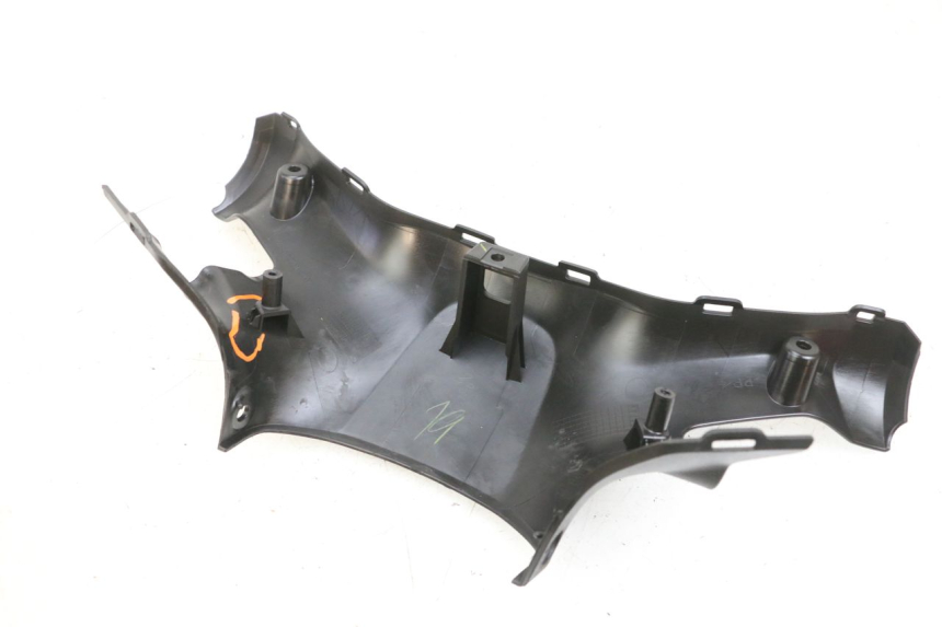 photo de TAPA MANILLAR DELANTERO YAMAHA TRICITY 300 (2020 - 2024) - Vista general del producto