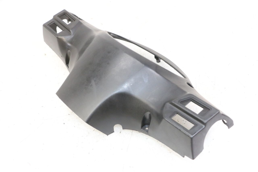 photo de TAPA MANILLAR DELANTERO PEUGEOT TWEET PRO CARGO 50 (2018 - 2020) - Detalle de la pieza