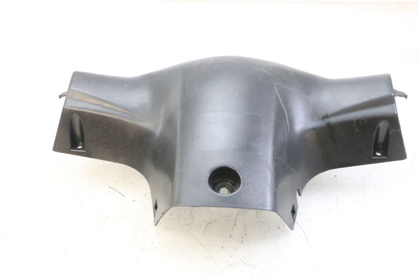 photo de CUBIERTA DE MANILLAR TRASERO PEUGEOT V-CLIC VCLIC 50 (2007 - 2013)