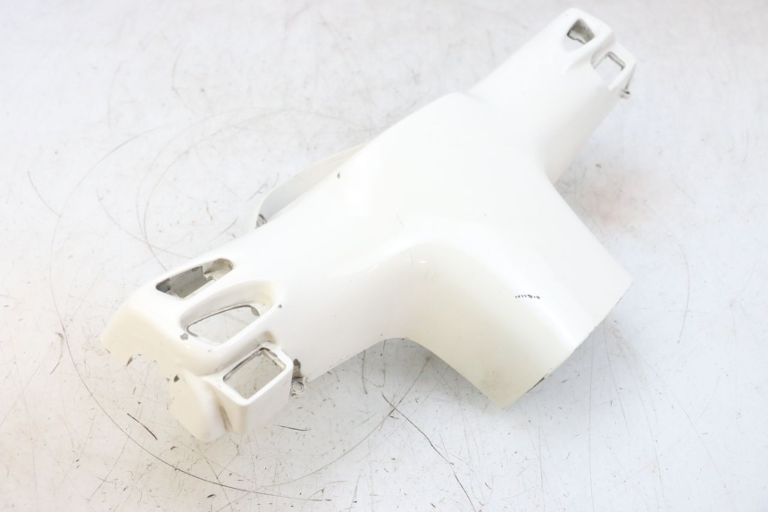 photo de TAPA MANILLAR DELANTERO PIAGGIO VESPA GTS SUPER IE 125 (2009 - 2016) - Características distintivas