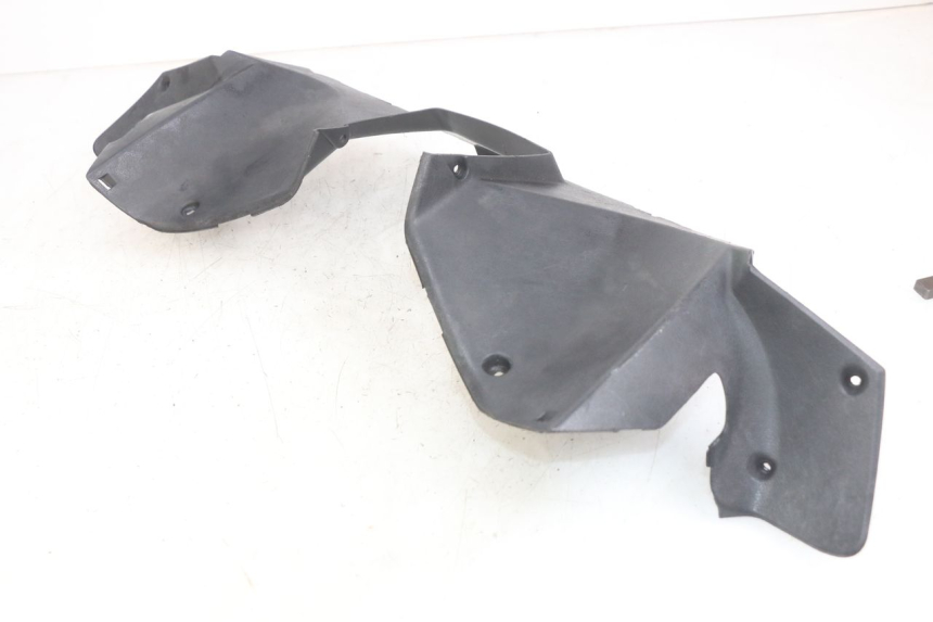 photo de CUBIERTA DEL MANILLAR TRASERO YAMAHA X-MAX XMAX 250 (2006 - 2009)