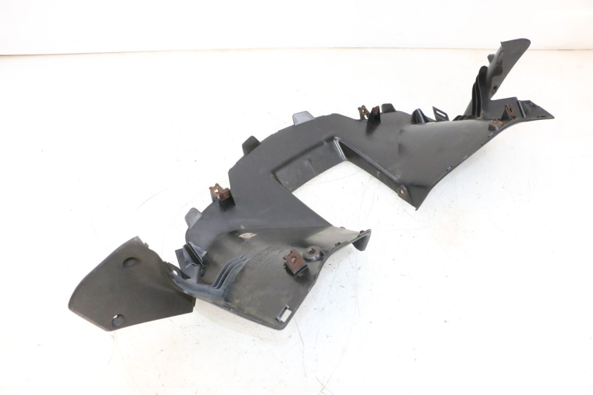 photo de CUBIERTA DEL MANILLAR TRASERO YAMAHA XMAX X-MAX 125 (2006 - 2009) - Estado de la superficie y material