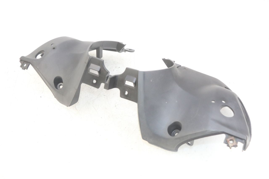 photo de CUBIERTA DEL MANILLAR TRASERO YAMAHA HW XENTER 125 (2011 - 2017)