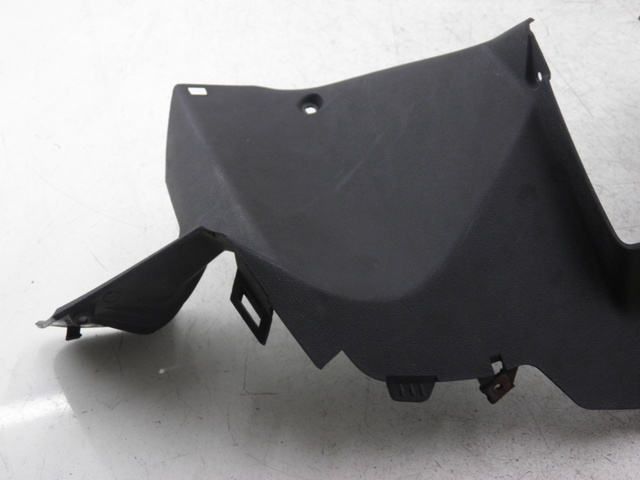 photo de CUBIERTA DEL MANILLAR TRASERO YAMAHA XMAX X-MAX 125 (2006 - 2009)