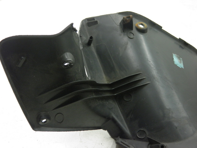 photo de CUBIERTA DEL MANILLAR TRASERO YAMAHA XMAX X-MAX 125 (2006 - 2009)