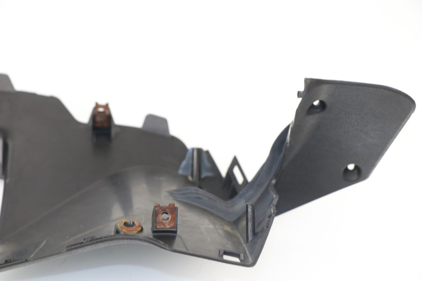 photo de CUBIERTA DEL MANILLAR TRASERO YAMAHA XMAX X-MAX 125 (2006 - 2009)