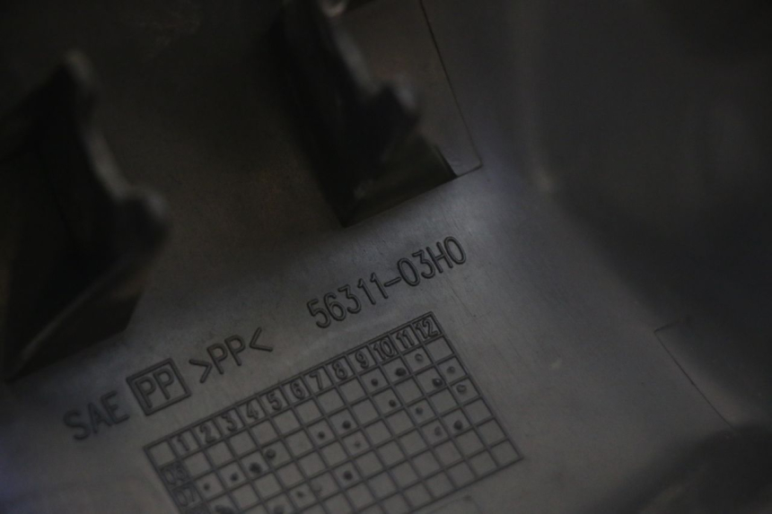 photo de TAPA MANILLAR TRASERO SUZUKI BURGMAN 125 (2007 - 2014)