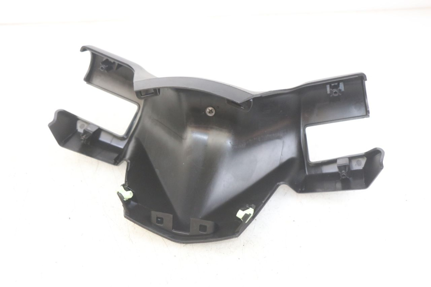 photo de CUBIERTA DEL MANILLAR DELANTERO PEUGEOT CITYSTAR 125 (2011 - 2017)