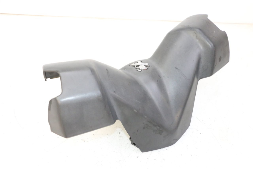 photo de CUBIERTA DEL MANILLAR DELANTERO PEUGEOT CITYSTAR 50 (2013 - 2017)