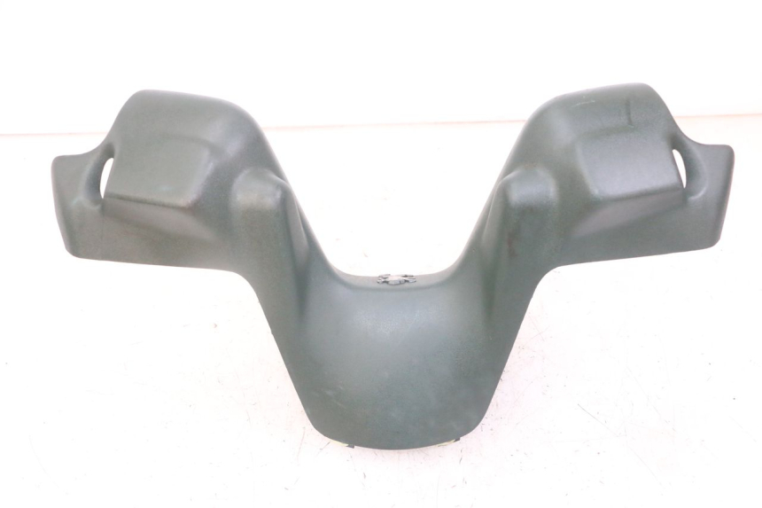 photo de CUBIERTA DEL MANILLAR DELANTERO PEUGEOT ELYSEO 125 (1999 - 2004)