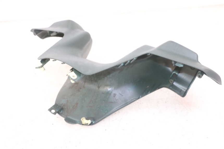 photo de CUBIERTA DEL MANILLAR DELANTERO PEUGEOT ELYSEO 125 (1999 - 2004)