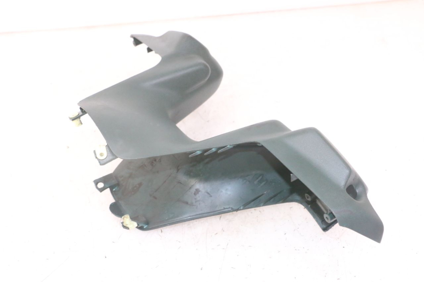 photo de CUBIERTA DEL MANILLAR DELANTERO PEUGEOT ELYSEO 125 (1999 - 2004)