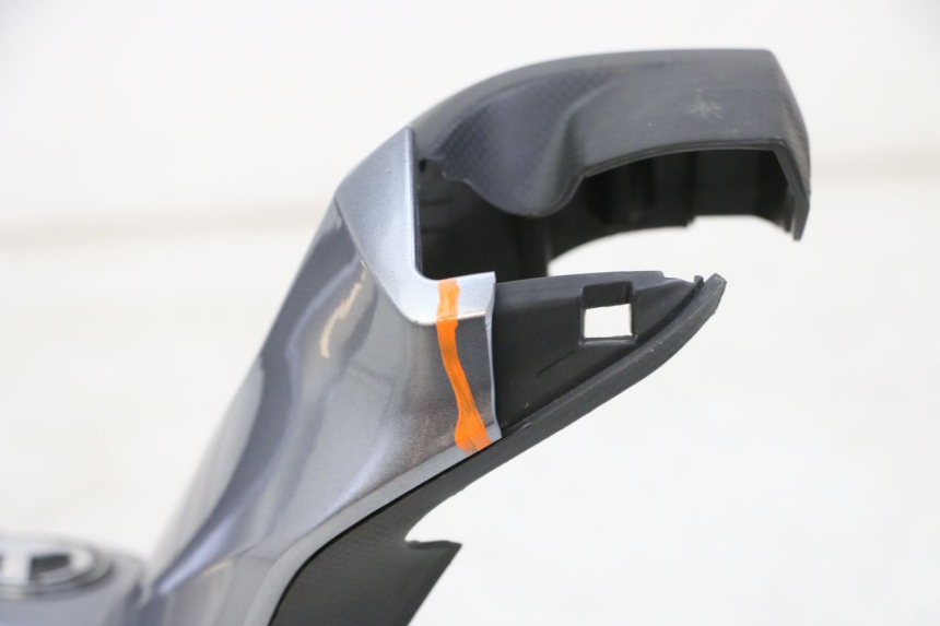 photo de TAPA MANILLAR TRASERO SYM JOYMAX 125 (2010 - 2017)