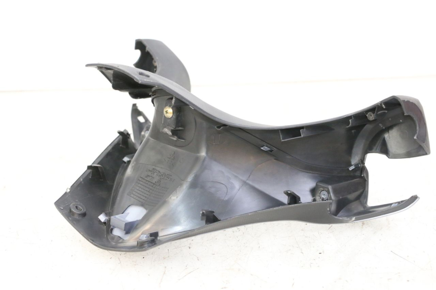 photo de TAPA MANILLAR TRASERO SYM JOYMAX 125 (2010 - 2017)