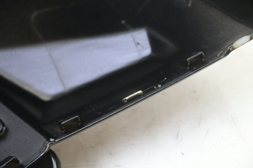 photo de CUBIERTA DEL MANILLAR DELANTERO PEUGEOT KISBEE 2T 50 (2010 - 2017)