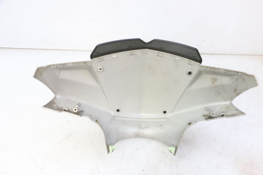 photo de CUBIERTA DEL MANILLAR DELANTERO PEUGEOT KISBEE 2T 50 (2010 - 2017)