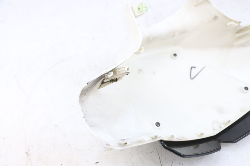 photo de CUBIERTA DEL MANILLAR DELANTERO PEUGEOT KISBEE 4T 50 (2010 - 2017) - Estado de la superficie y material