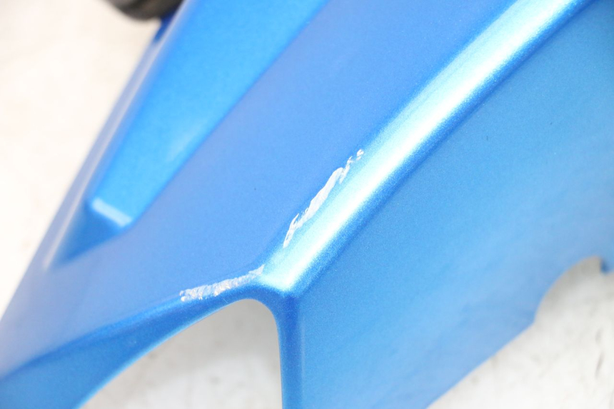 photo de CUBIERTA DEL MANILLAR DELANTERO PEUGEOT KISBEE 4T 50 (2010 - 2017) - Detalles de los puntos de fijación