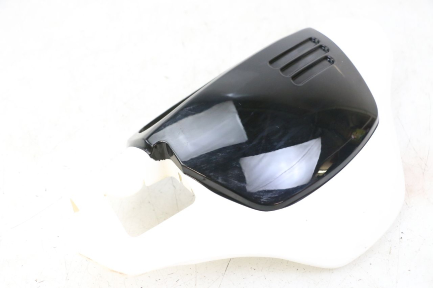 photo de TAPA MANILLAR TRASERO MASH LEGEND'R 4T 50 (2021 - 2025)