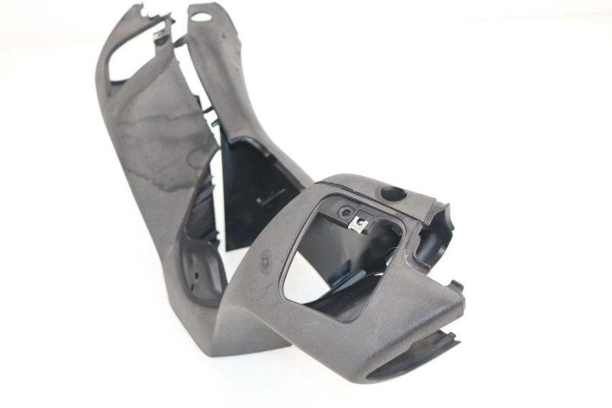 photo de CUBIERTA DEL MANILLAR DELANTERO PIAGGIO MP3 LT 400 (2007 - 2012)