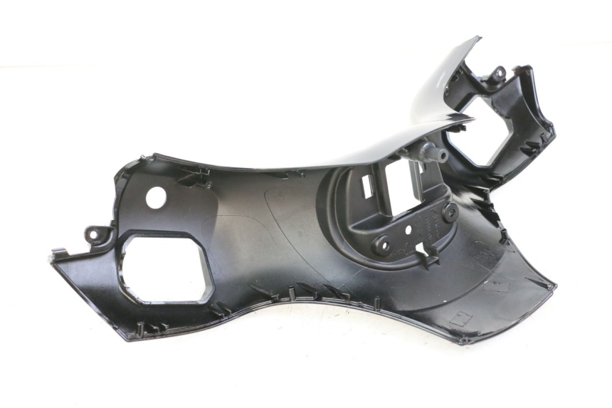photo de CUBIERTA DEL MANILLAR DELANTERO PIAGGIO MP3 500 (2014 - 2016)