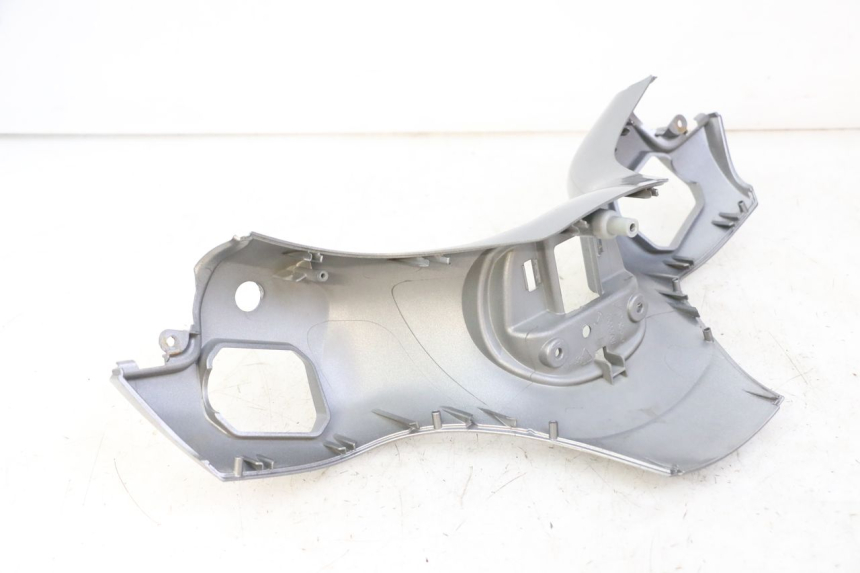 photo de CUBIERTA DEL MANILLAR DELANTERO PIAGGIO MP3 500 (2014 - 2016)