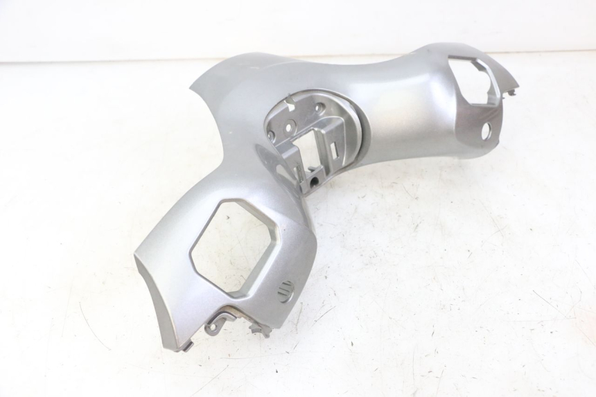 photo de CUBIERTA DEL MANILLAR DELANTERO PIAGGIO MP3 500 (2014 - 2016)