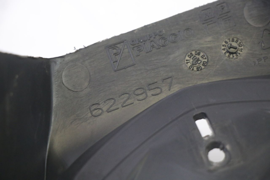 photo de CUBIERTA DEL MANILLAR DELANTERO PIAGGIO MP3 500 (2011 - 2015)