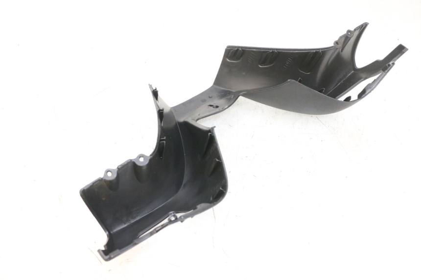 photo de TAPA MANILLAR TRASERO PIAGGIO MP3 RL 250 (2007 - 2010) - Zoom estado de uso