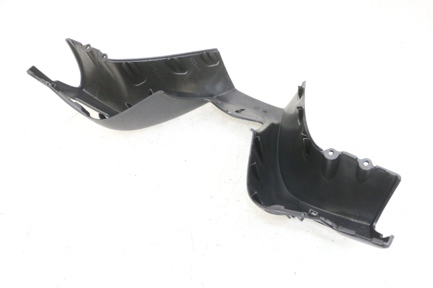 photo de TAPA MANILLAR TRASERO PIAGGIO MP3 RL 250 (2007 - 2010) - Otra perspectiva