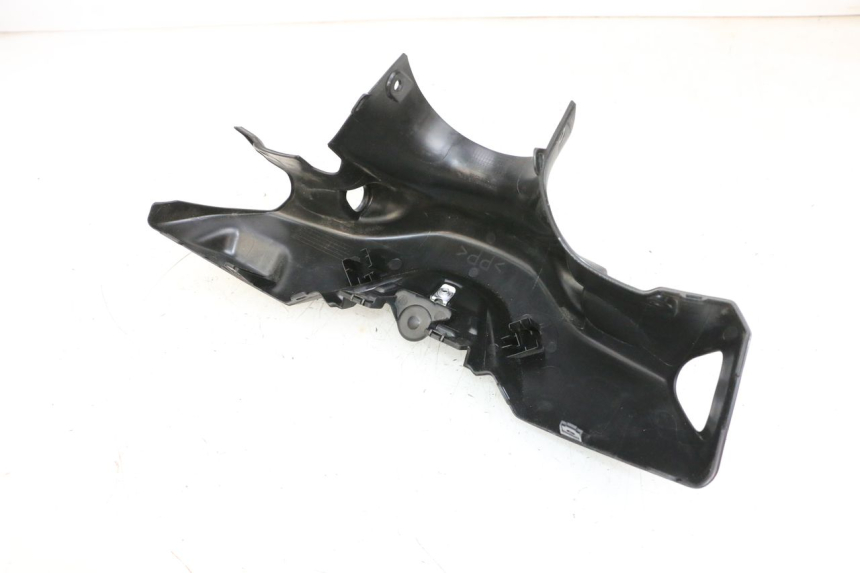 photo de TAPA MANILLAR TRASERO YAMAHA NEO'S CORE 1 (2022 - 2026) - Zoom estado de uso