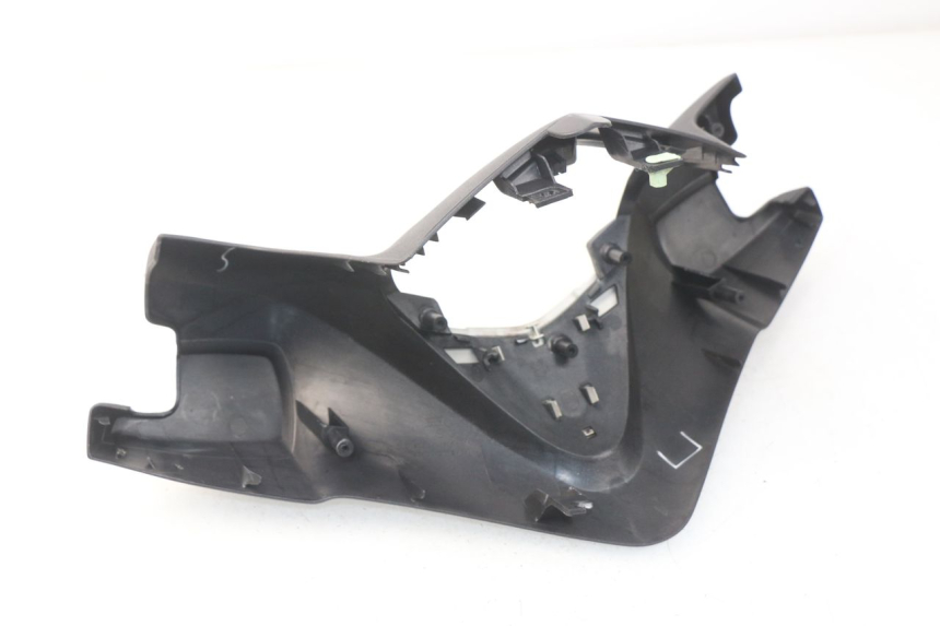 photo de TAPA MANILLAR TRASERO PEUGEOT SATELIS 300 (2012 - 2015)