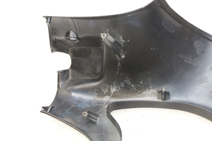 photo de CUBIERTA DEL MANILLAR DELANTERO PIAGGIO VESPA PRIMAVERA 2T 50 (2013 - 2018)