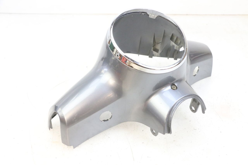 photo de TAPA MANILLAR TRASERO EFUN PUSA 1 - Primer plano de alta resolución