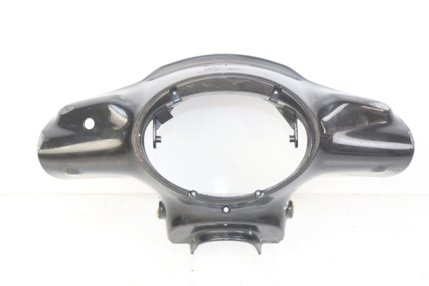 photo de CUBIERTA DEL MANILLAR DELANTERO APRILIA SCARABEO 100 (2003 - 2012)