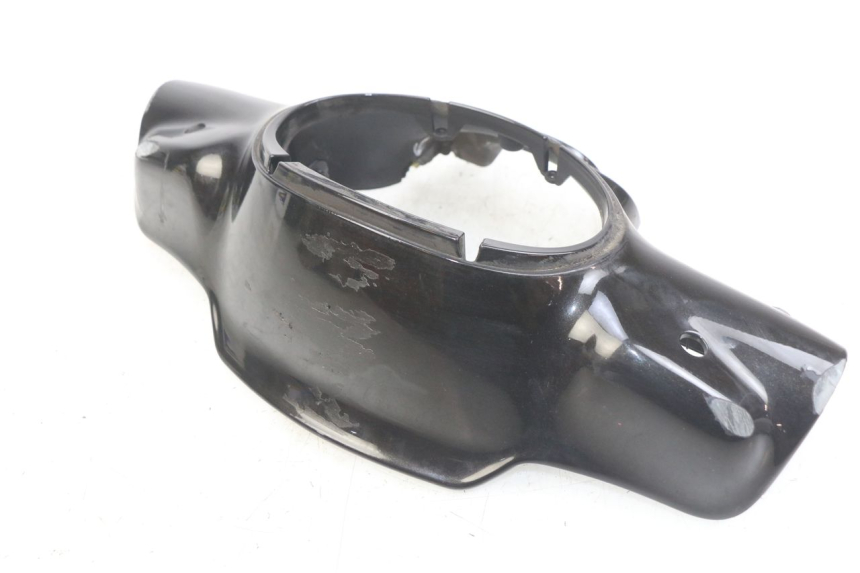 photo de CUBIERTA DEL MANILLAR DELANTERO APRILIA SCARABEO 100 (2003 - 2012)