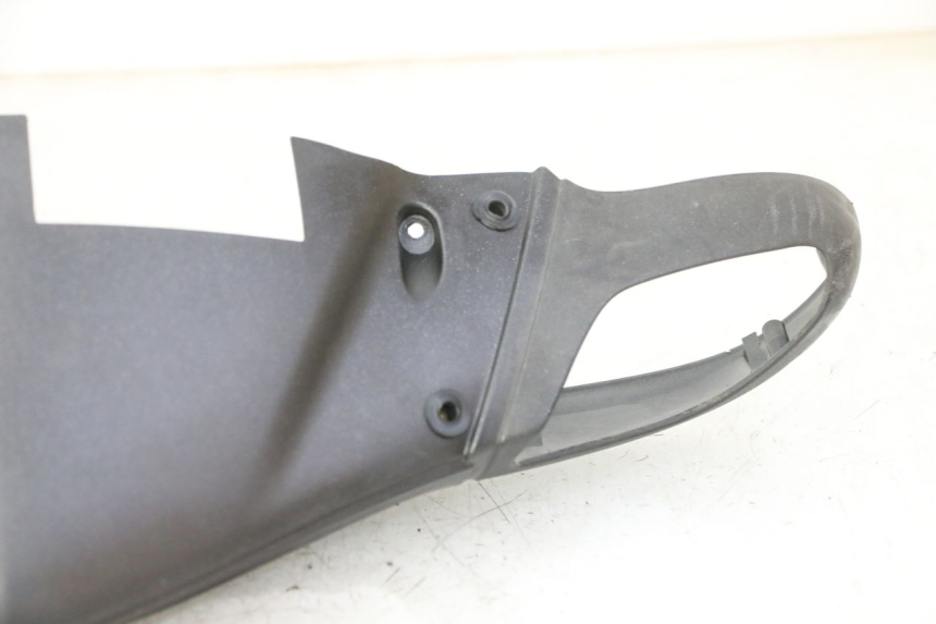 photo de CUBIERTA DEL MANILLAR DELANTERO APRILIA SR R 2T LC 50 (2018 - 2021)