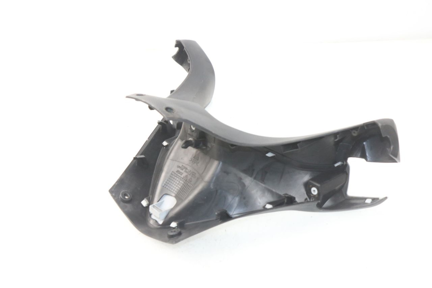 photo de TAPA MANILLAR TRASERO SYM JOYMAX 250 (2013 - 2017)