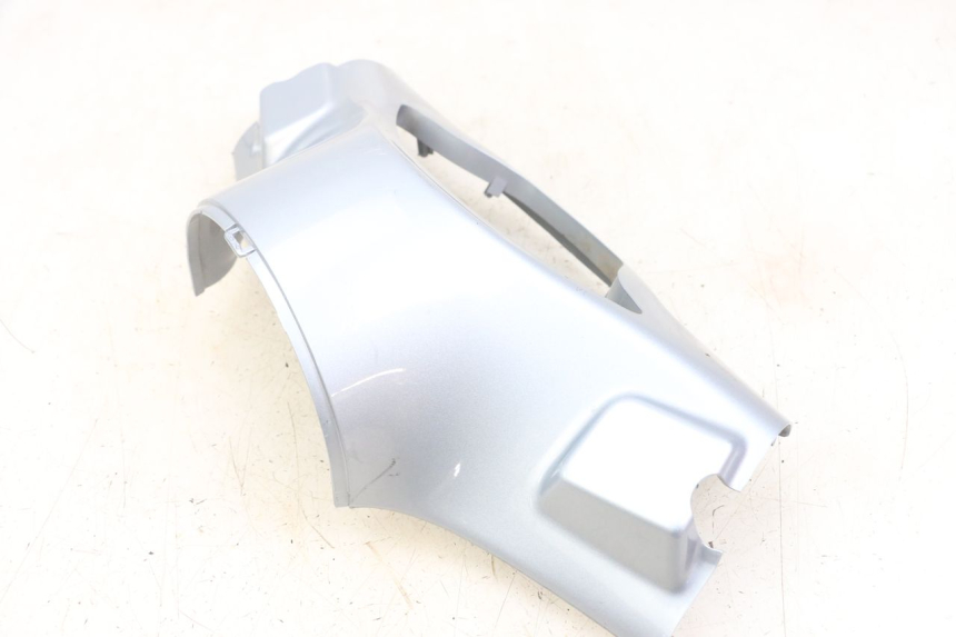photo de CUBIERTA DEL MANILLAR DELANTERO PIAGGIO VESPA PRIMAVERA 4T 50 (2021 - 2024)