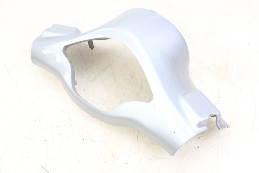 photo de CUBIERTA DEL MANILLAR DELANTERO PIAGGIO VESPA PRIMAVERA 4T 50 (2021 - 2024)