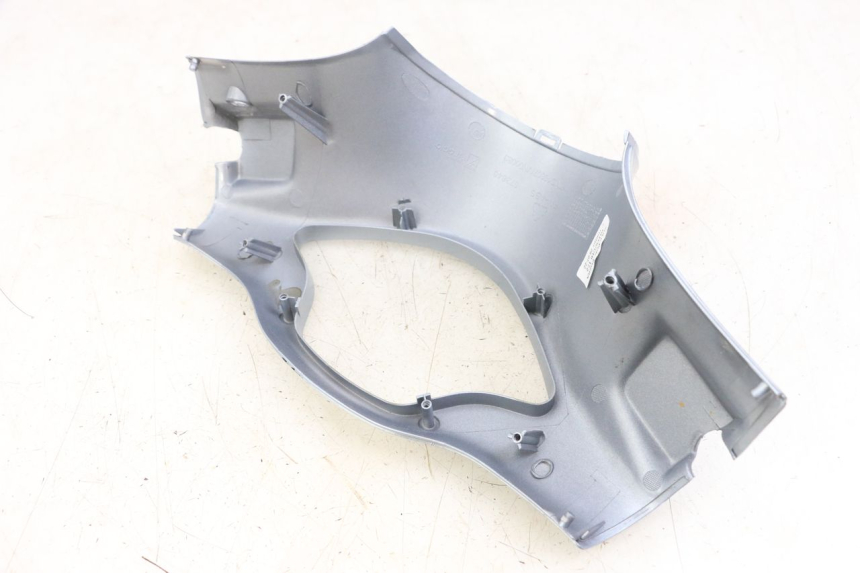 photo de CUBIERTA DEL MANILLAR DELANTERO PIAGGIO VESPA PRIMAVERA 4T 50 (2021 - 2024)