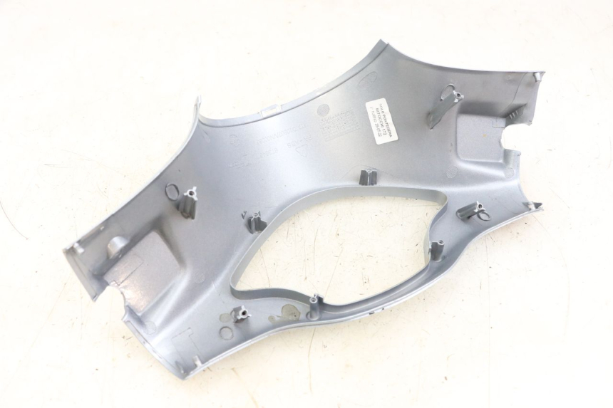 photo de CUBIERTA DEL MANILLAR DELANTERO PIAGGIO VESPA PRIMAVERA 4T 50 (2021 - 2024)