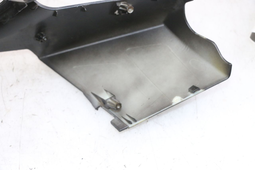 photo de TAPA MANILLAR TRASERO PEUGEOT VIVACITY NEW 2T 50 (2008 - 2017)