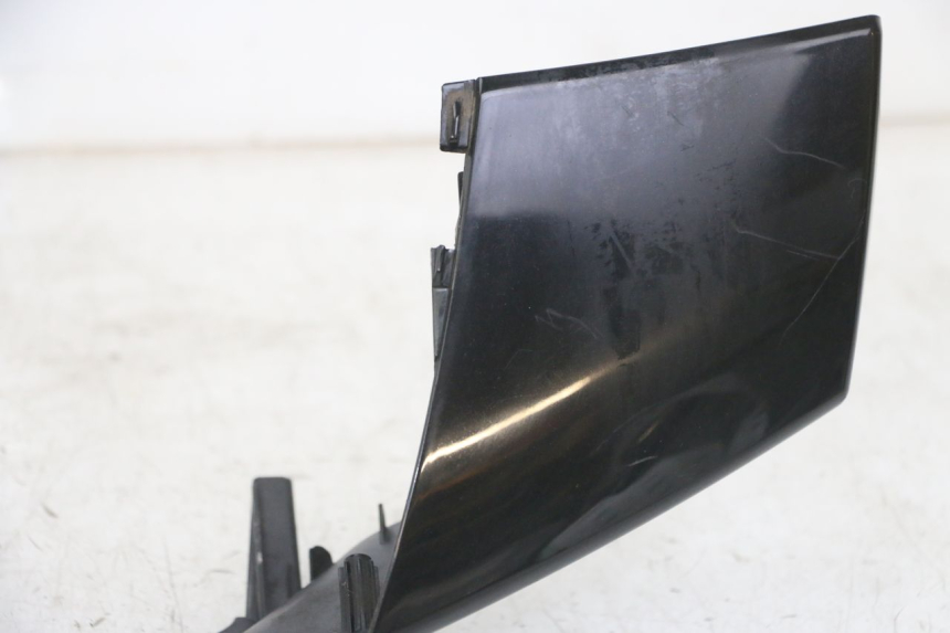 photo de TAPA MANILLAR TRASERO PEUGEOT VIVACITY NEW 2T 50 (2008 - 2017)