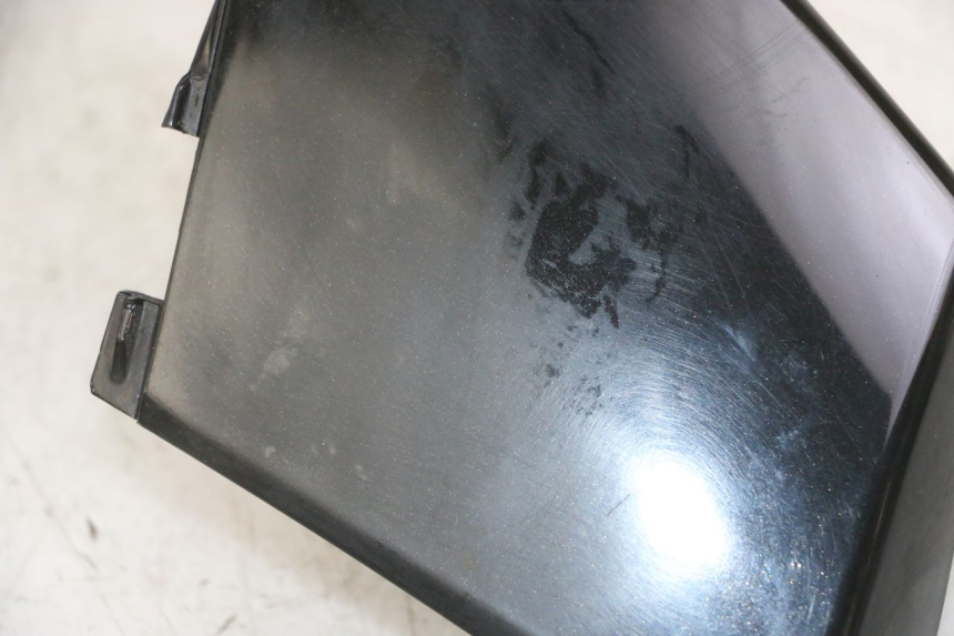 photo de TAPA MANILLAR TRASERO PEUGEOT VIVACITY NEW 2T 50 (2008 - 2017)