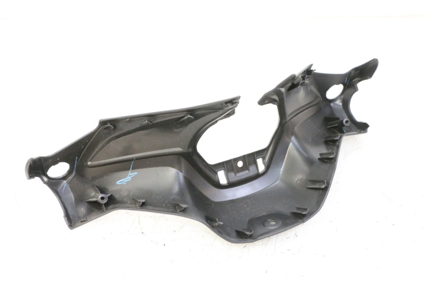 photo de TAPA MANILLAR TRASERO YAMAHA XMAX X-MAX 125 (2021 - 2025)